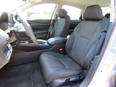 Used 2023 Honda Accord LX image 11