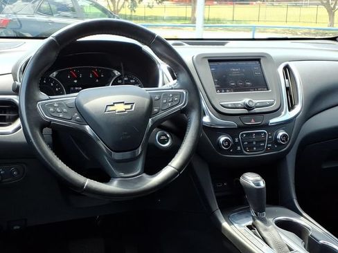 Used 2020 Chevrolet Equinox LT FWD image 12
