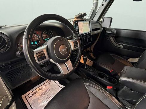 Used 2018 Jeep Wrangler Sport AWD/4WD image 18