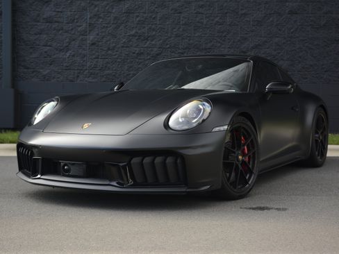 Certified 2025 Porsche 911 Carrera GTS RWD image 1