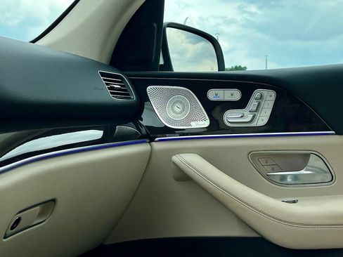 Certified 2025 Mercedes-Benz GLE 450e 4MATIC image 25