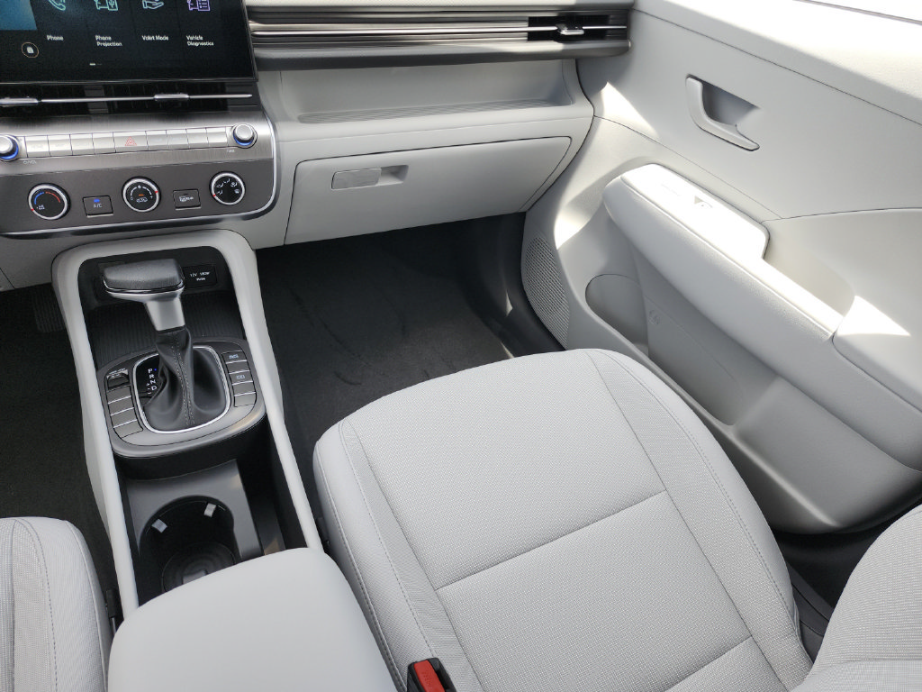 New 2027 Hyundai Kona SE FWD image 20