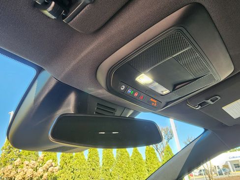 New 2026 Chevrolet Equinox EV LT image 36