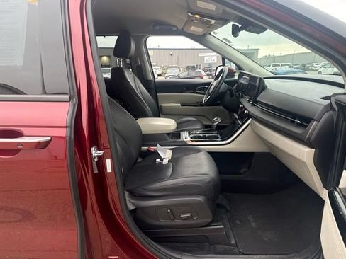 Used 2023 Kia Carnival SX FWD image 19