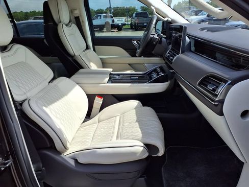 Used 2024 Lincoln Navigator Black Label AWD/4WD image 27