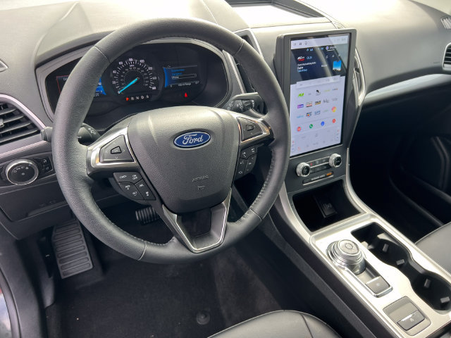 Certified 2024 Ford Edge SEL w/ Convenience Package AWD/4WD image 15