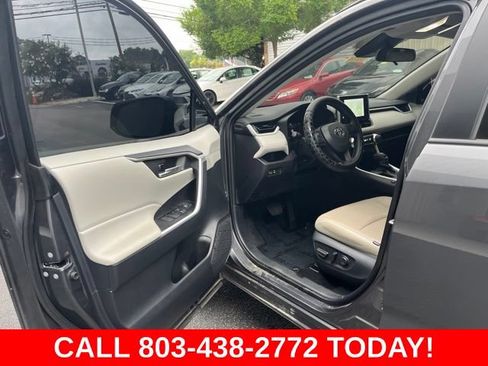 Used 2024 Toyota RAV4 XLE FWD image 4
