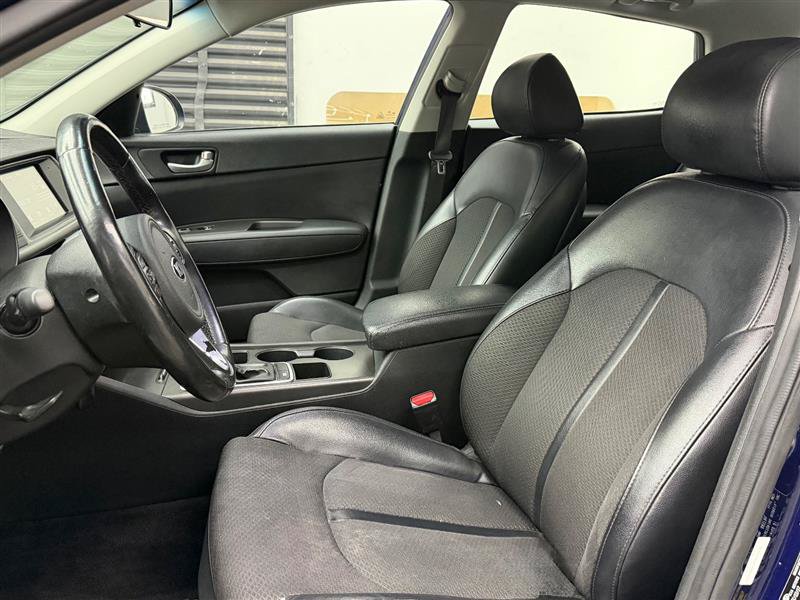 Used 2018 Kia Optima S w/ Panoramic Sunroof Package FWD image 9