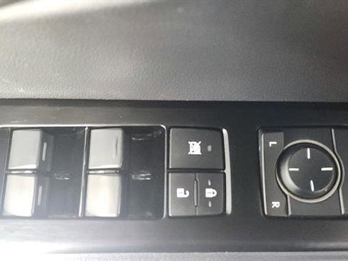 Used 2019 Lexus UX 200 F Sport w/ F Sport Premium Package image 20