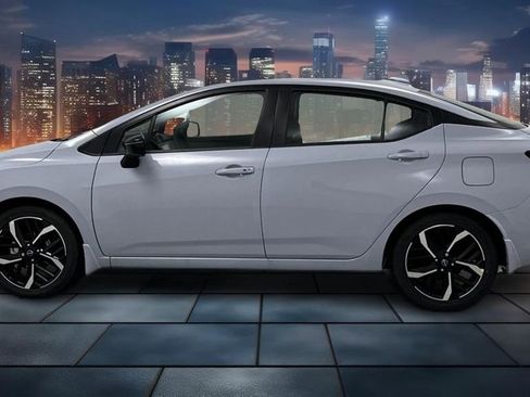 Used 2024 Nissan Versa SR w/ Trunk Package image 8