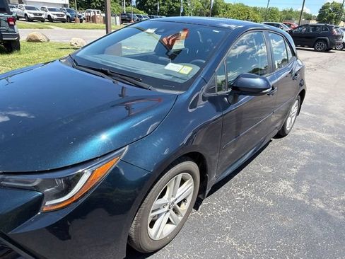 Used 2019 Toyota Corolla SE w/ SE Option Package FWD image 3