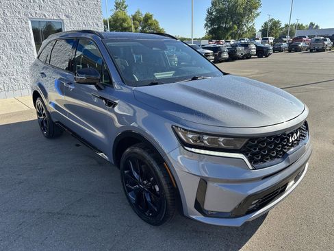 Used 2022 Kia Sorento SX image 13