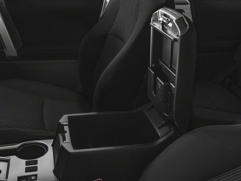 Used 2018 Toyota 4Runner SR5 Premium AWD/4WD image 9