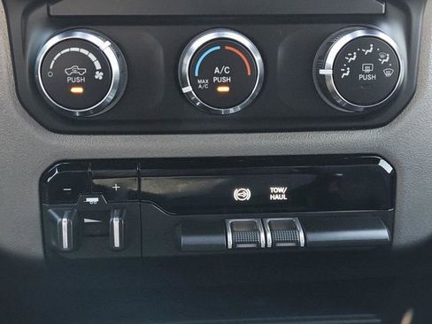 Used 2024 RAM 2500 Big Horn image 19