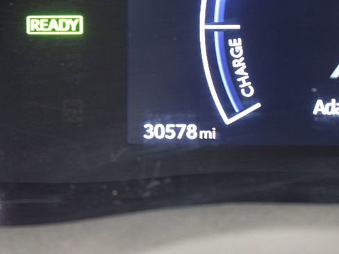 Used 2025 Toyota Camry LE FWD image 11