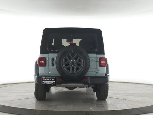 Used 2024 Jeep Wrangler Unlimited Sport AWD/4WD image 11