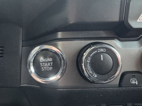 Used 2023 Toyota Tacoma TRD Off-Road w/ TRD Premium Off Road Package image 26