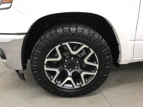 Used 2025 RAM 1500 Laramie image 41