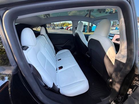 Used 2024 Tesla Model Y Long Range image 26