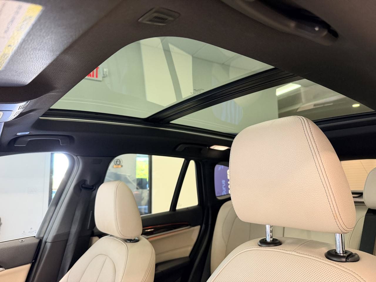 Used 2017 BMW X1 xDrive28i AWD/4WD image 18