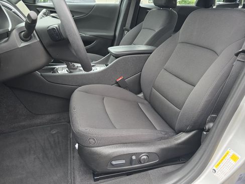Used 2022 Chevrolet Malibu LT FWD image 28