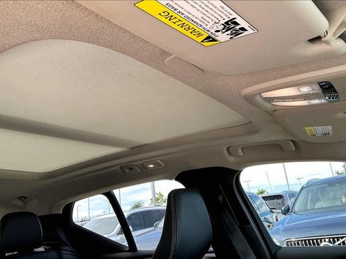 Used 2023 Volvo XC40 B4 Plus w/ Protection Package Premier FWD image 21