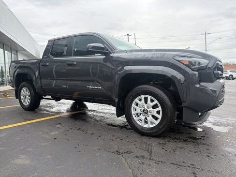 New 2026 Toyota Tacoma SR5 AWD/4WD image 10