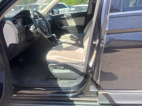 Used 2020 Volkswagen Tiguan SEL image 10