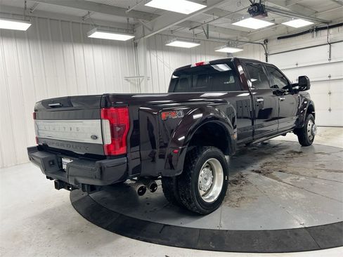 Used 2018 Ford F450 Limited image 5