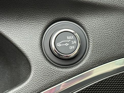 Certified 2023 Buick Enclave Premium image 33