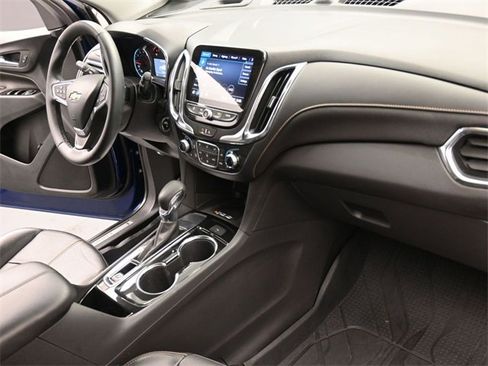 Used 2023 Chevrolet Equinox Premier image 28