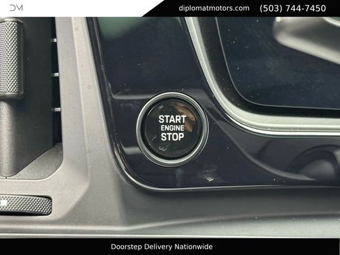 Used 2024 Porsche Cayenne S image 32