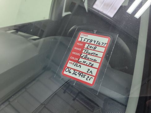 Used 2018 Toyota 4Runner TRD Pro AWD/4WD image 32