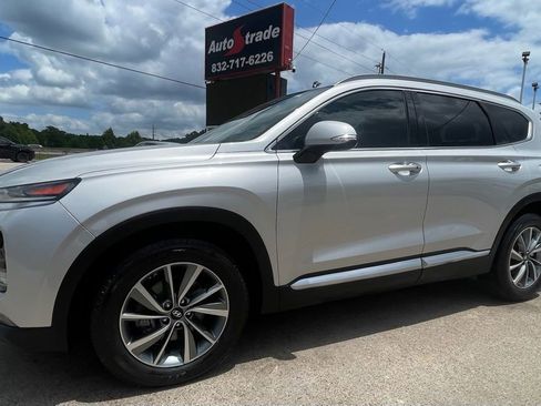 Used 2019 Hyundai Santa Fe FWD image 4