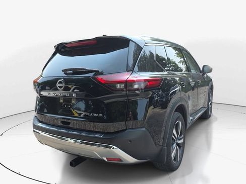 Used 2023 Nissan Rogue Platinum FWD image 6