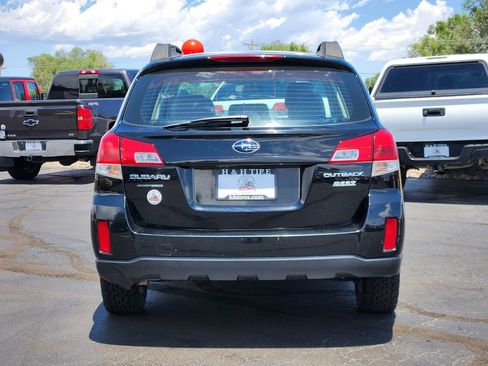 Used 2014 Subaru Outback 2.5i w/ Alloy Wheel Package AWD/4WD image 8