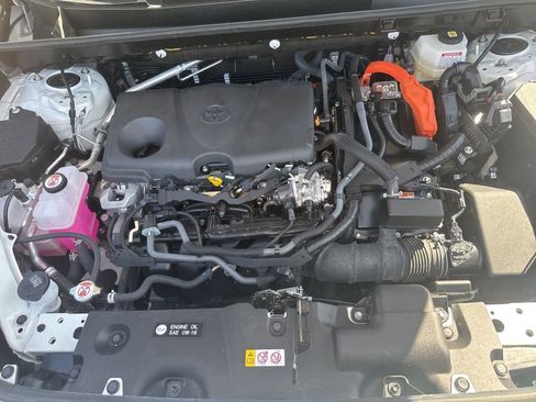 Used 2024 Toyota RAV4 LE image 22