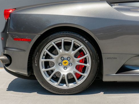 Used 2005 Ferrari F430 Spider RWD image 32