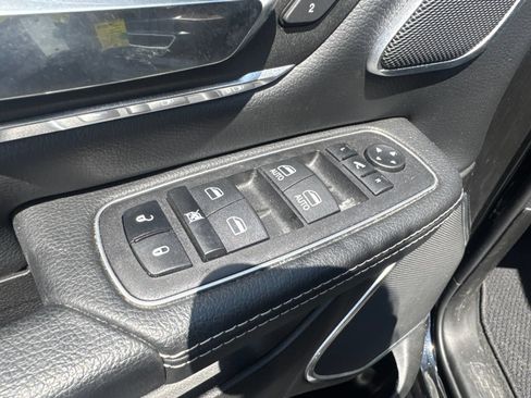 Used 2023 RAM 1500 Laramie AWD/4WD image 20
