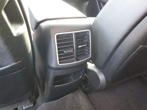 Certified 2025 Kia Sportage EX image 16