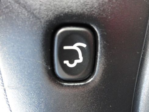 Used 2016 Jeep Cherokee Latitude w/ Comfort/Convenience Group FWD image 20