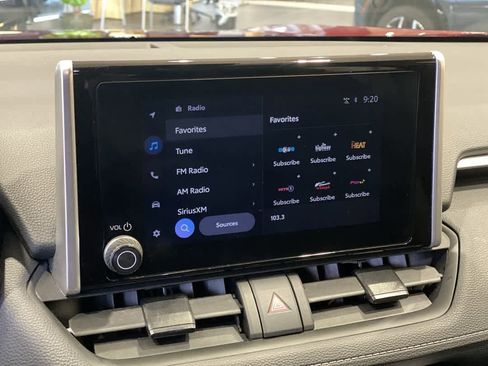 Used 2025 Toyota RAV4 XLE image 18