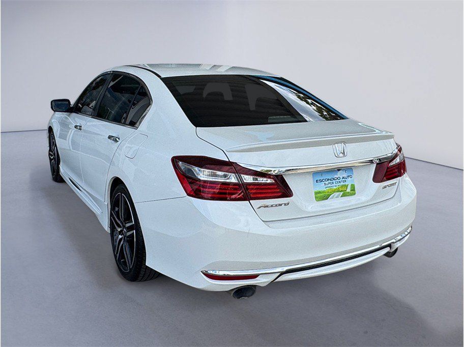 Used 2016 Honda Accord Sport image 4