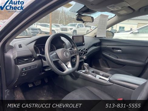 Used 2023 Nissan Sentra SV image 3