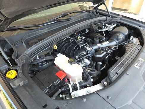 Used 2023 Jeep Grand Cherokee Altitude image 71