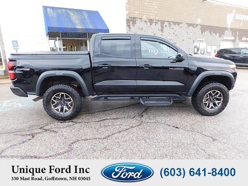 Used 2024 Chevrolet Colorado ZR2 w/ ZR2 Convenience Package III AWD/4WD image 10