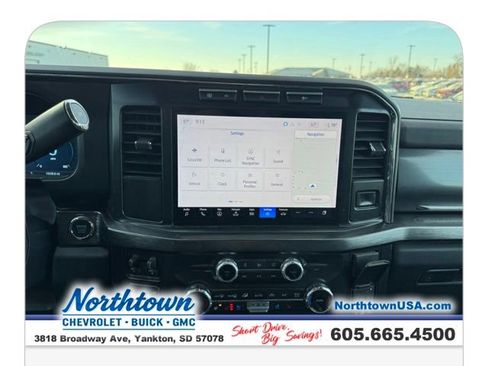 Used 2024 Ford F350 Lariat w/ Chrome Package image 38