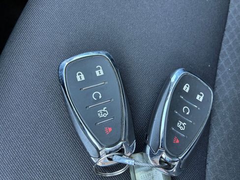 Used 2024 Chevrolet Malibu LT image 25