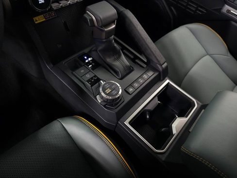 Used 2024 Toyota Tacoma Trailhunter image 37