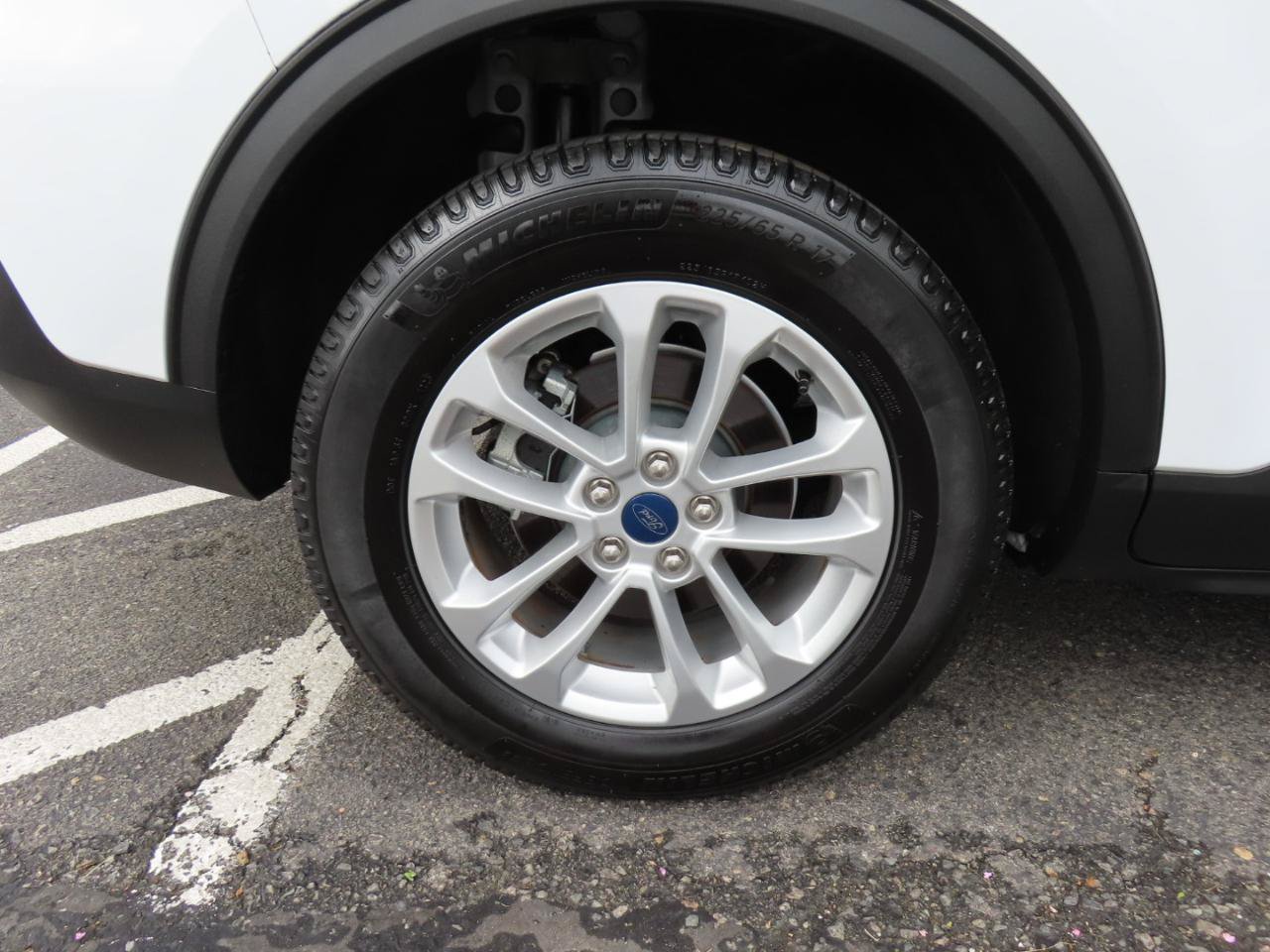Used 2020 Ford Escape SE FWD image 13